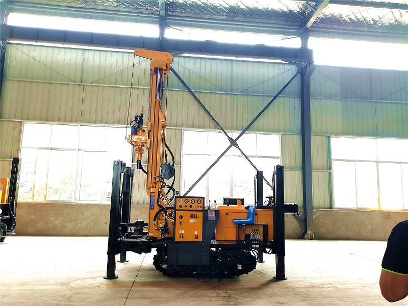 uyx200 drill rig 2